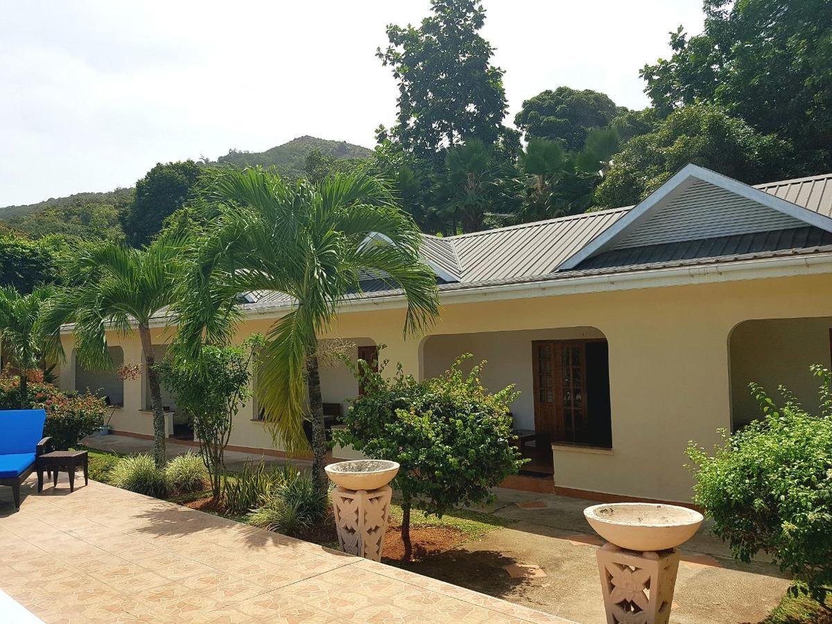 Britannia Hotel Grand Anse  Exterior photo